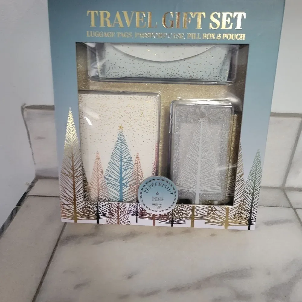 Madison Home International Elegant Travel Gift Set with Gold and Silver Accents